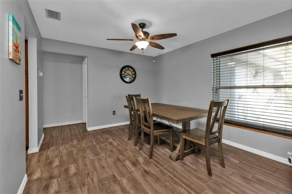 For Sale: $449,900 (3 beds, 2 baths, 1676 Square Feet)