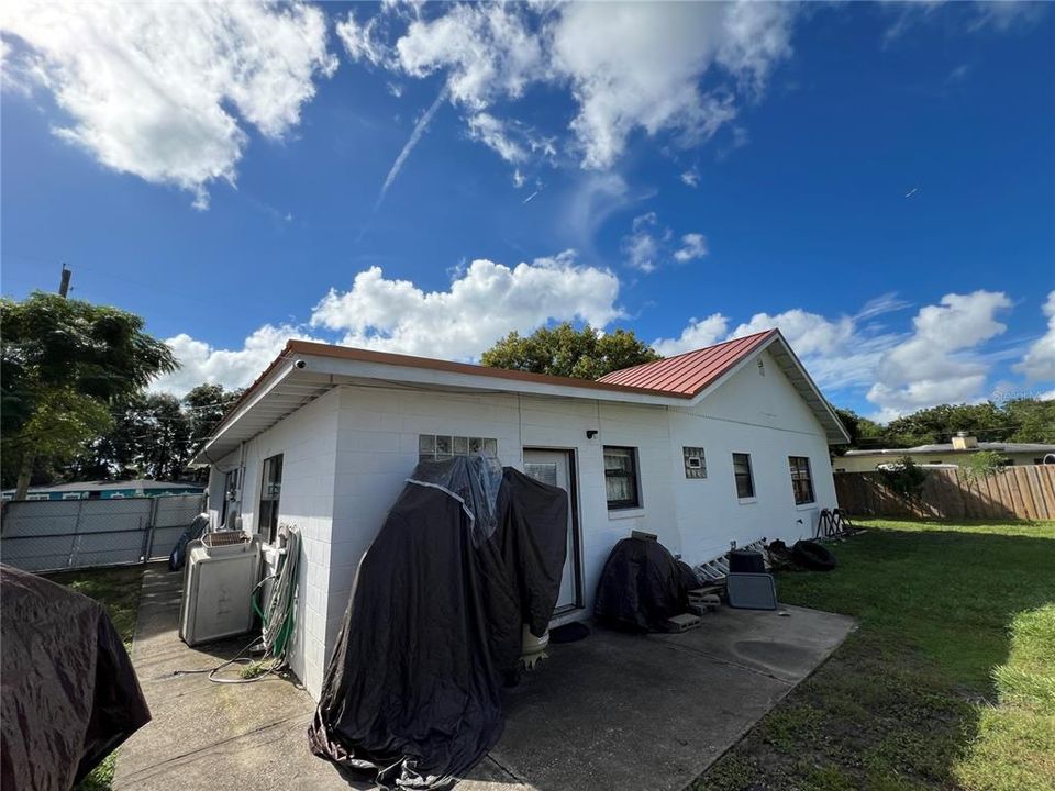 For Sale: $450,000 (4 beds, 2 baths, 1770 Square Feet)