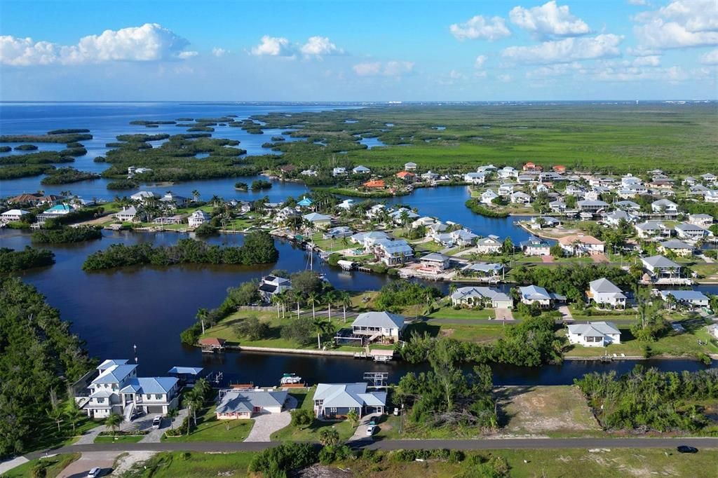 На продажу: $267,000 (0.25 acres)