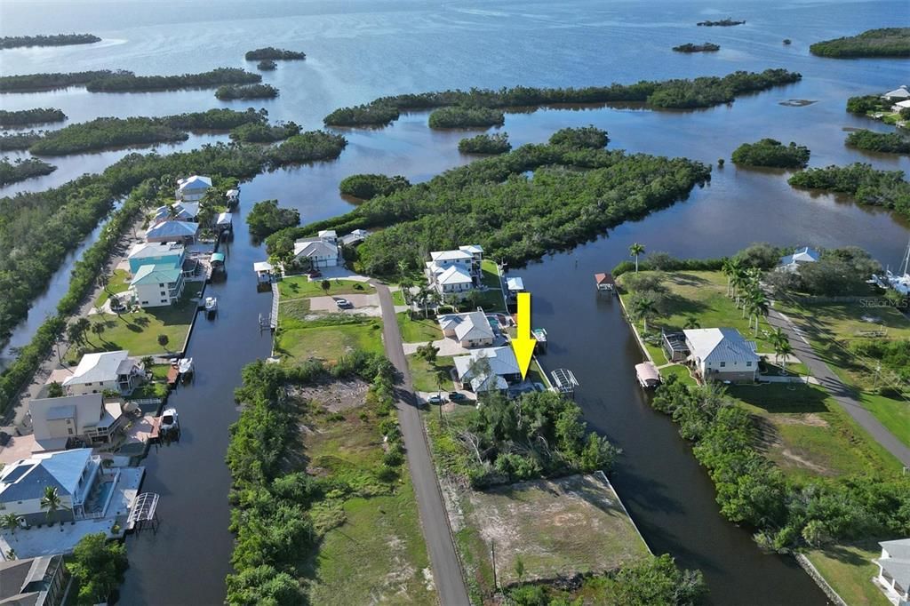 На продажу: $267,000 (0.25 acres)