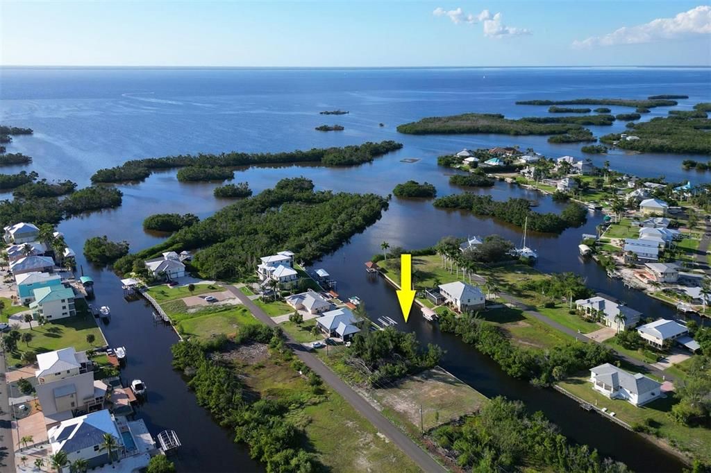 На продажу: $267,000 (0.25 acres)