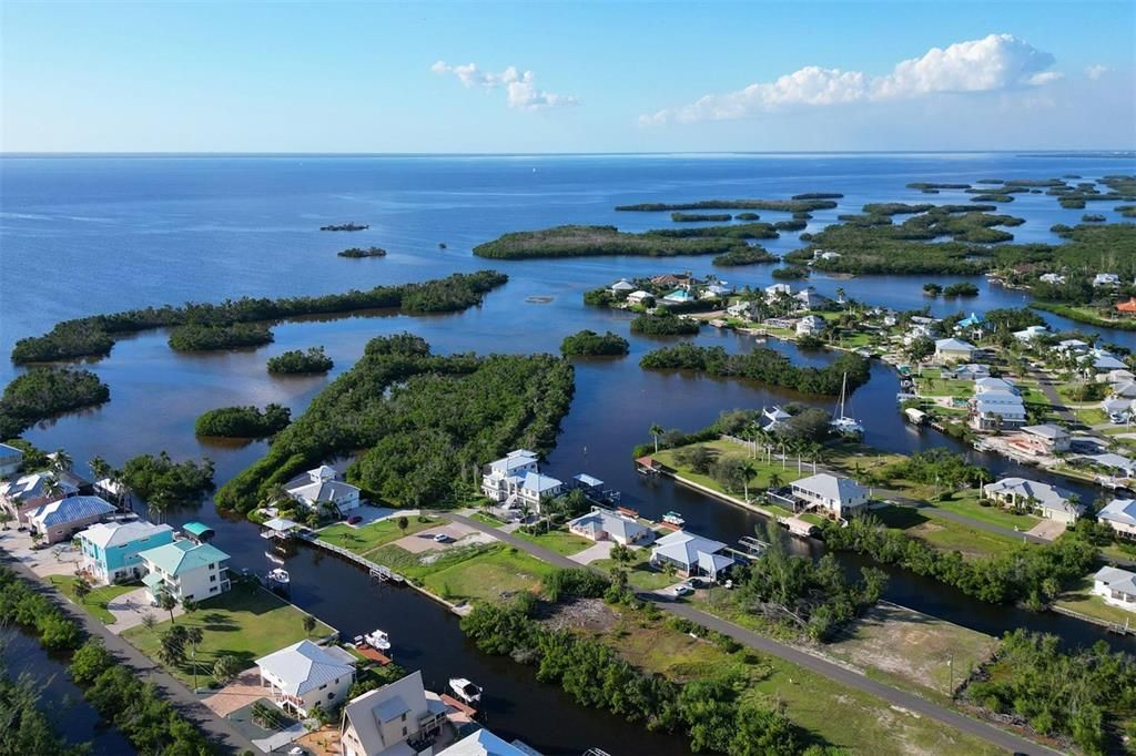 На продажу: $267,000 (0.25 acres)