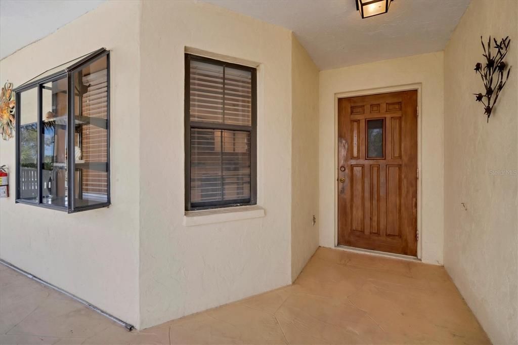 For Sale: $239,900 (2 beds, 2 baths, 1115 Square Feet)