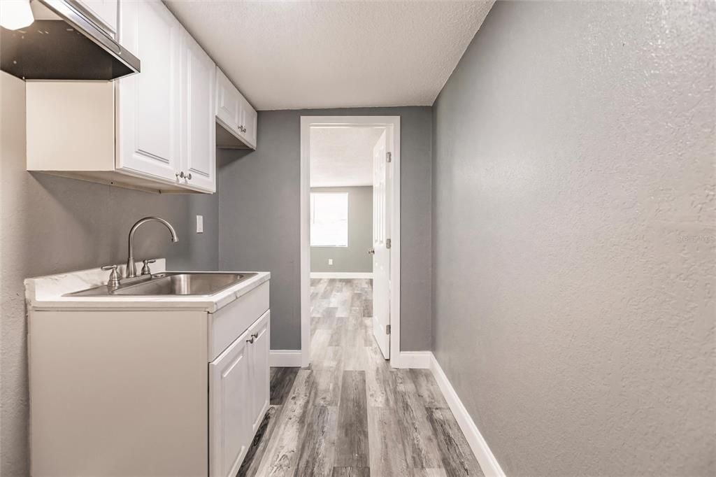 For Sale: $289,000 (2 beds, 2 baths, 1188 Square Feet)