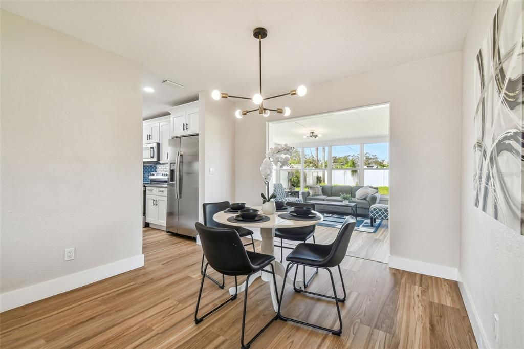 Active With Contract: $479,900 (3 beds, 2 baths, 1243 Square Feet)