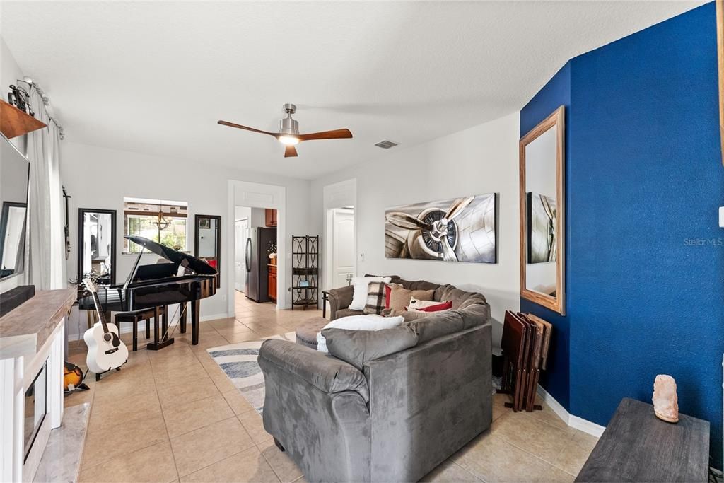 For Sale: $369,900 (3 beds, 2 baths, 1379 Square Feet)