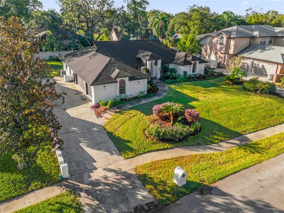 For Sale: $725,000 (4 beds, 2 baths, 2398 Square Feet)