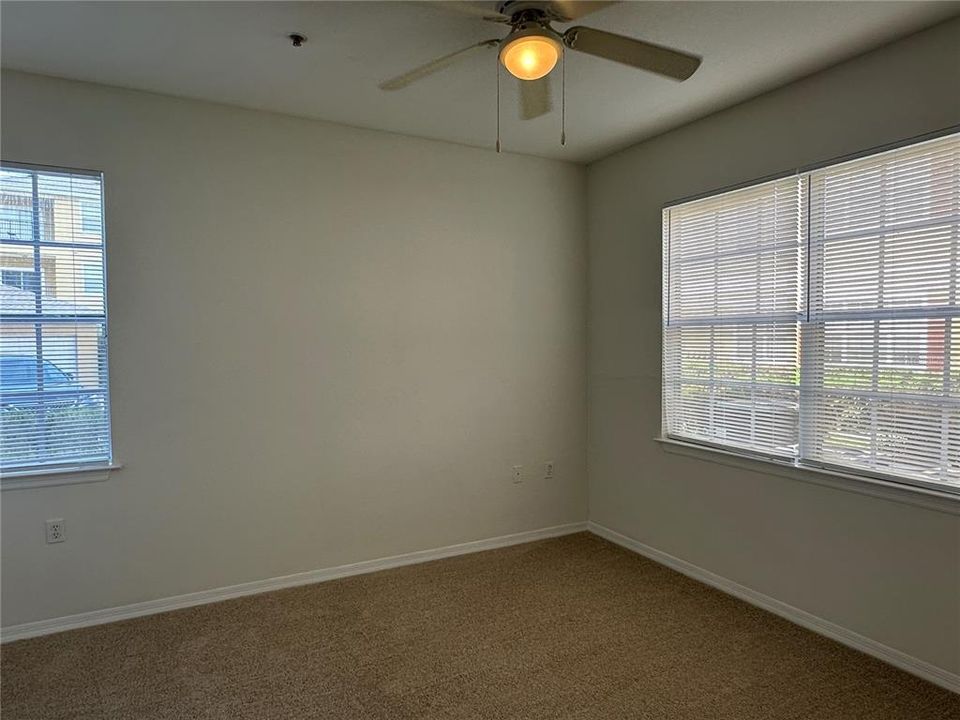 For Rent: $1,325 (1 beds, 1 baths, 615 Square Feet)