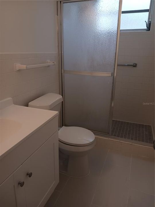 2nd bathroom