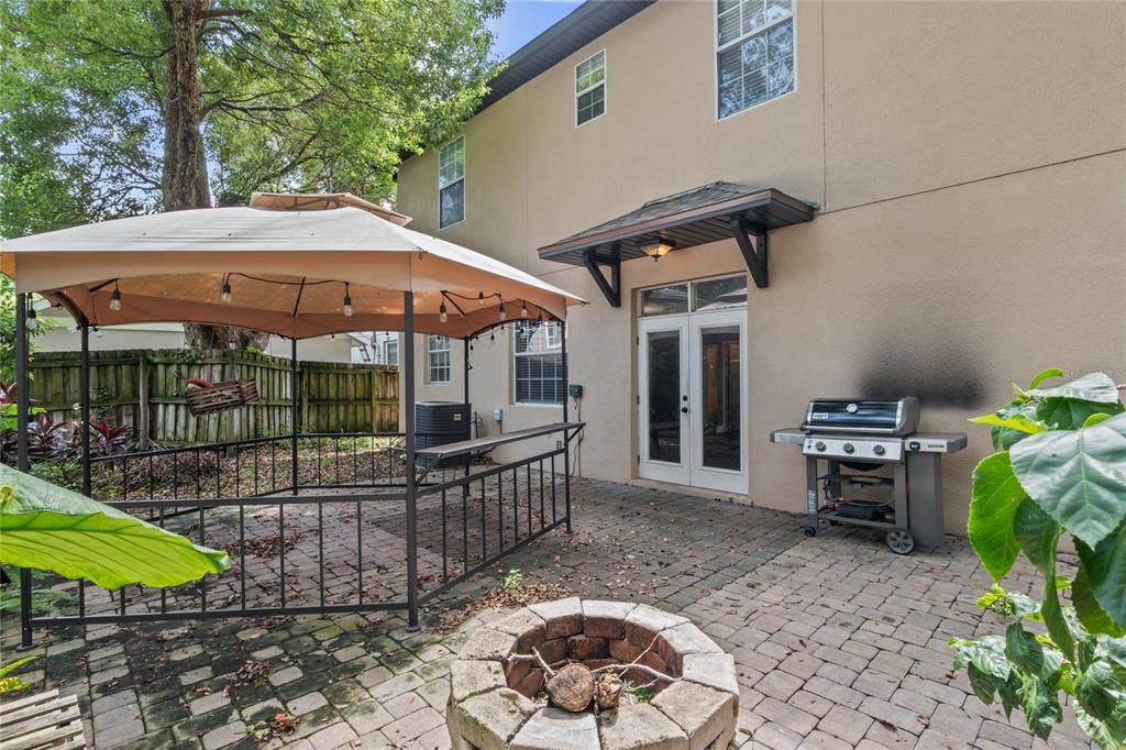 For Sale: $529,900 (3 beds, 2 baths, 1642 Square Feet)