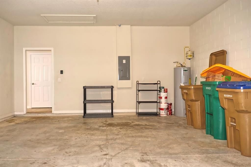 For Rent: $2,500 (4 beds, 2 baths, 2144 Square Feet)