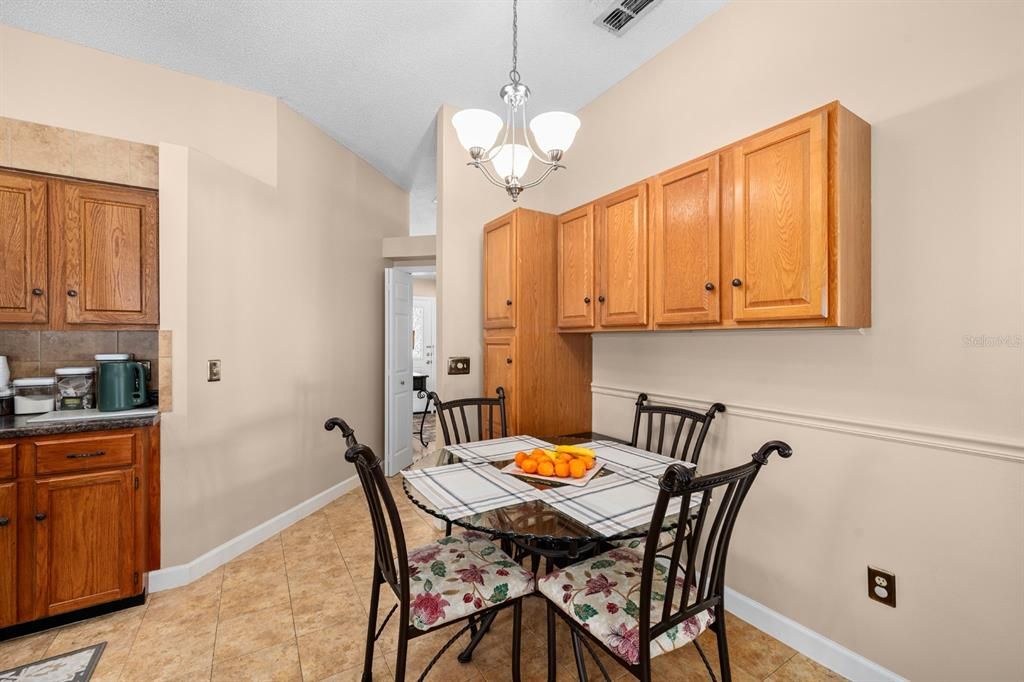 For Sale: $409,900 (3 beds, 2 baths, 1804 Square Feet)