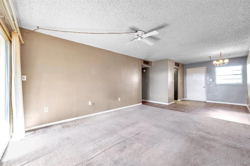 Active With Contract: $36,000 (1 beds, 1 baths, 732 Square Feet)