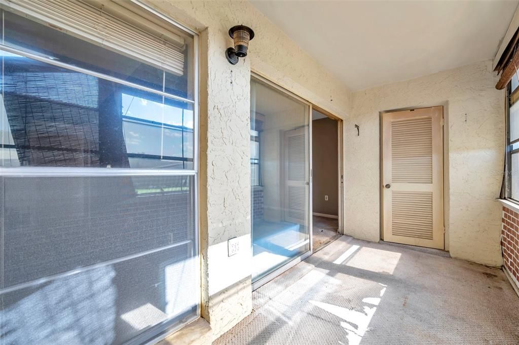 Active With Contract: $36,000 (1 beds, 1 baths, 732 Square Feet)