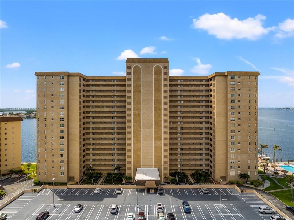 For Sale: $650,000 (3 beds, 2 baths, 2220 Square Feet)