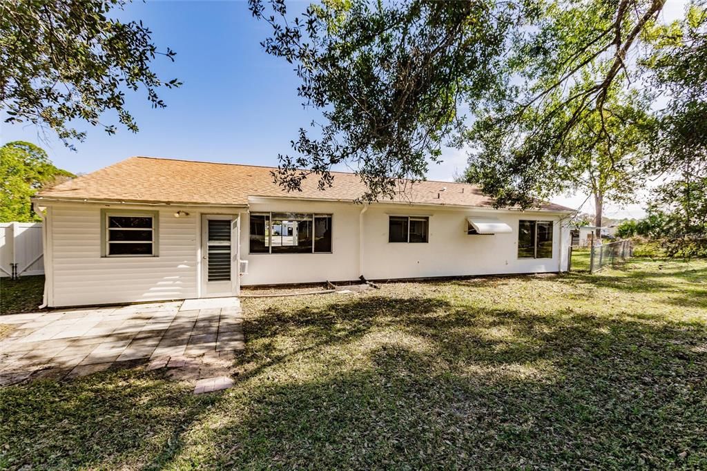 For Sale: $269,900 (3 beds, 2 baths, 1319 Square Feet)