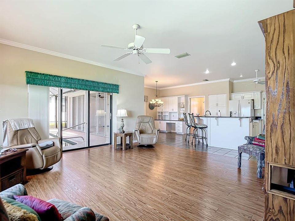 For Sale: $470,000 (3 beds, 2 baths, 2159 Square Feet)