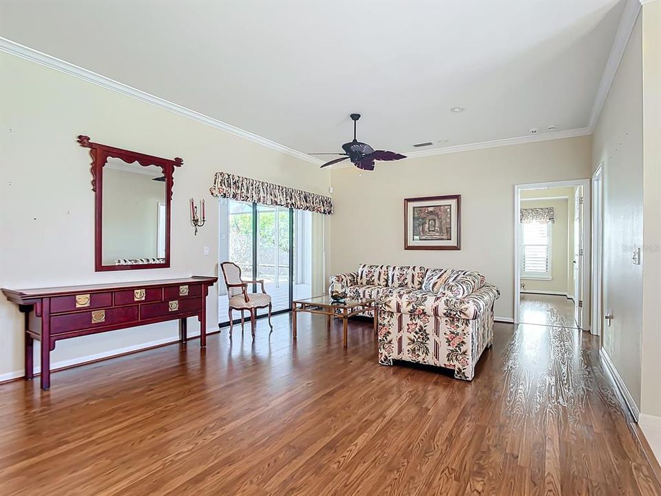 For Sale: $470,000 (3 beds, 2 baths, 2159 Square Feet)