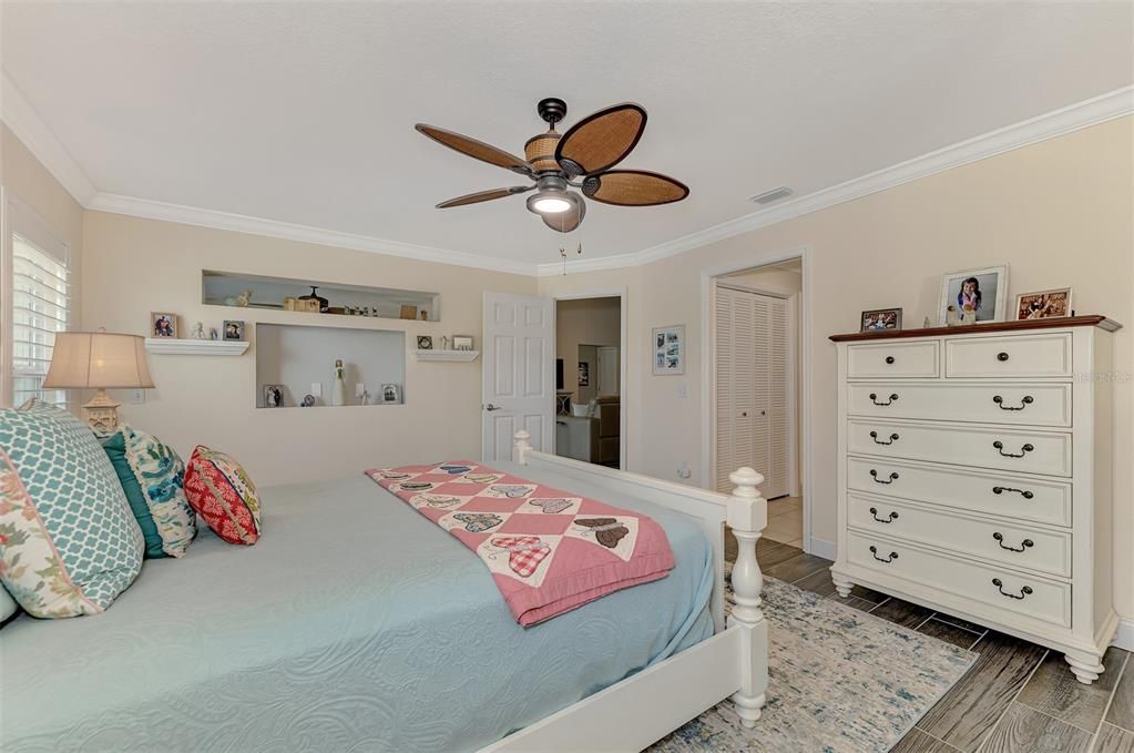 For Sale: $459,000 (2 beds, 2 baths, 1730 Square Feet)