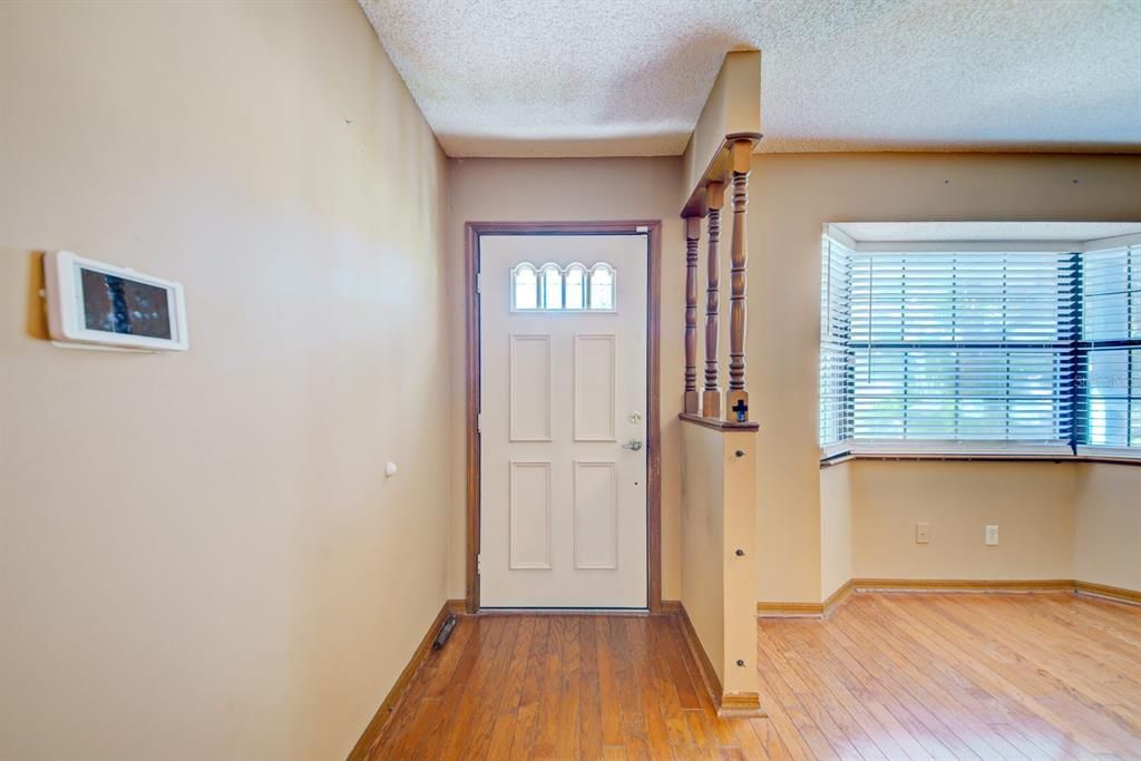 For Sale: $259,000 (2 beds, 2 baths, 1272 Square Feet)