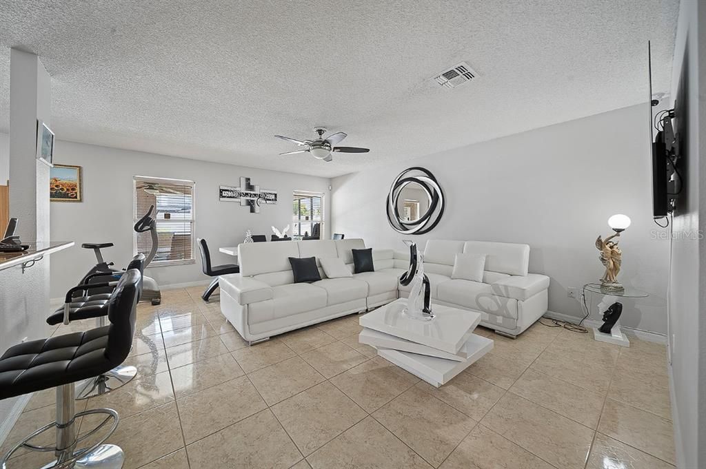 For Sale: $499,000 (4 beds, 2 baths, 2769 Square Feet)