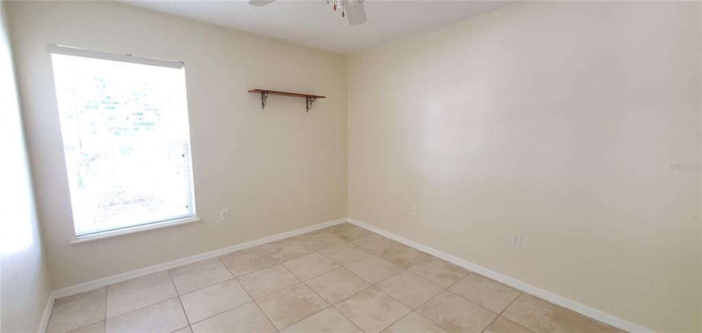 For Rent: $1,875 (4 beds, 2 baths, 1551 Square Feet)