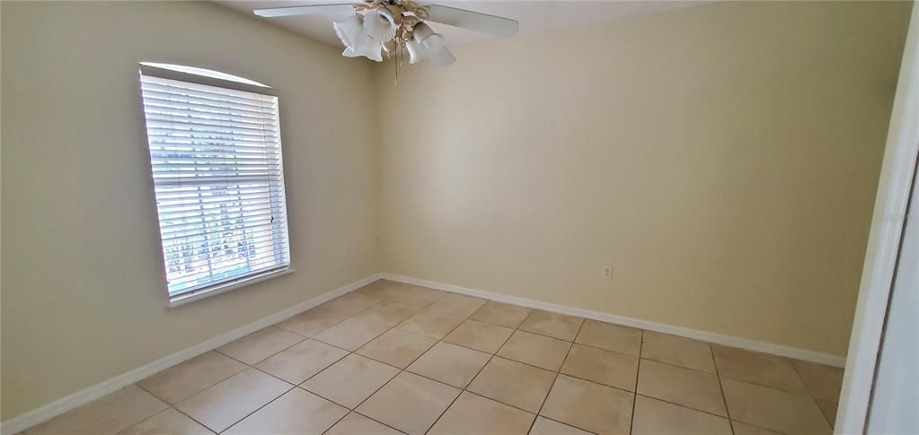 For Rent: $1,875 (4 beds, 2 baths, 1551 Square Feet)