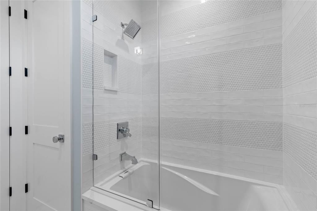 Tub/Shower Linen Closet