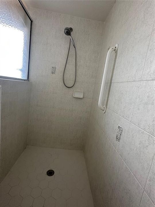 Huge walkin shower