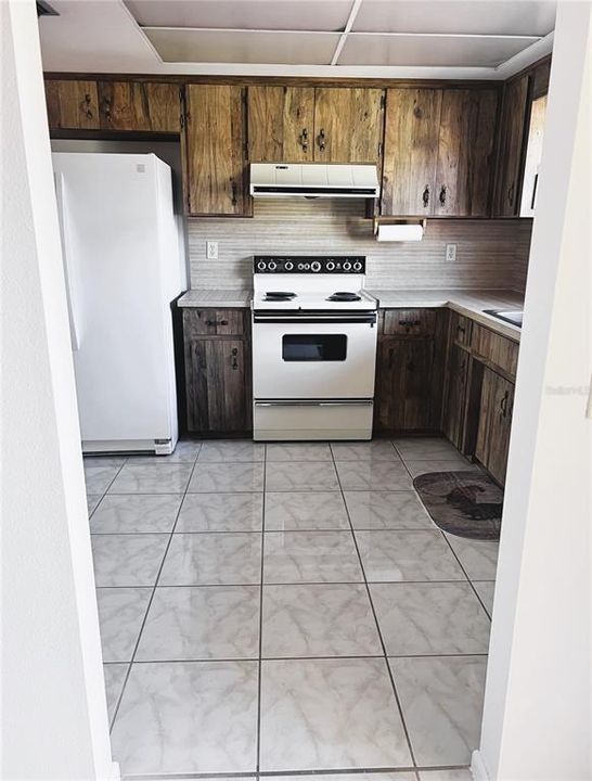 For Sale: $235,500 (2 beds, 2 baths, 1139 Square Feet)