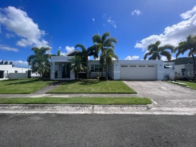 Recently Sold: $490,000 (4 beds, 2 baths, 2800 Square Feet)