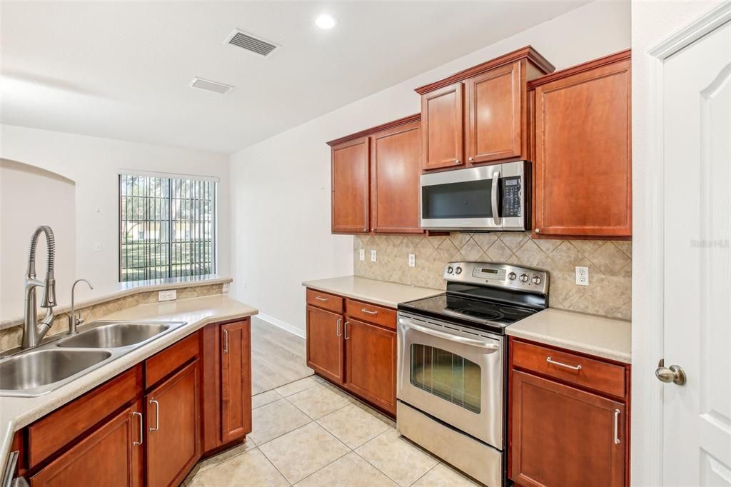 For Sale: $359,000 (3 beds, 2 baths, 1760 Square Feet)