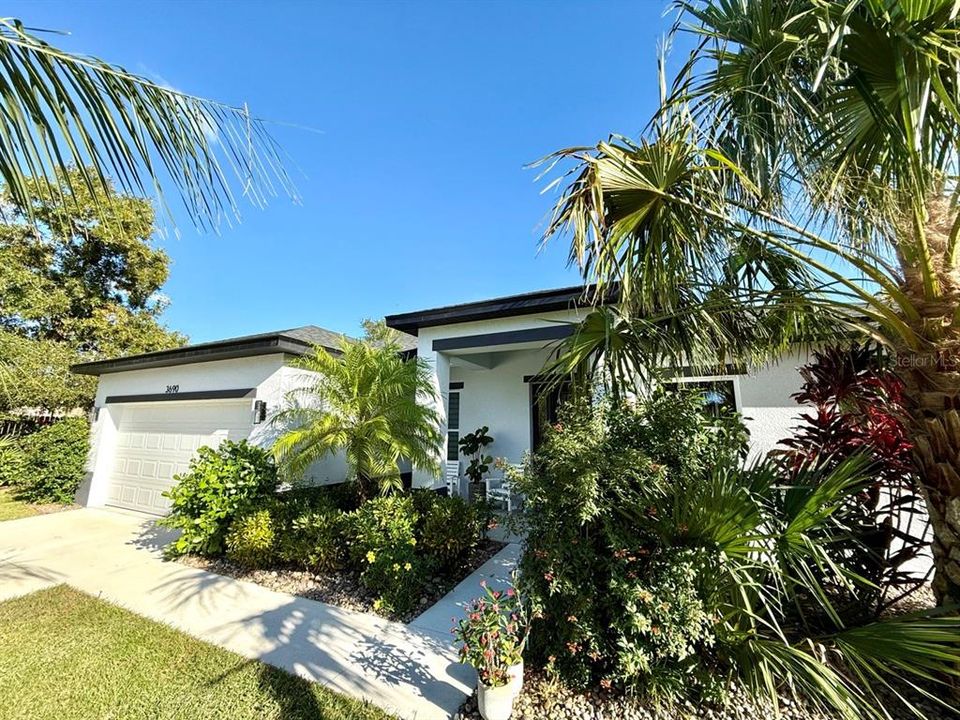 For Sale: $495,900 (3 beds, 2 baths, 1748 Square Feet)