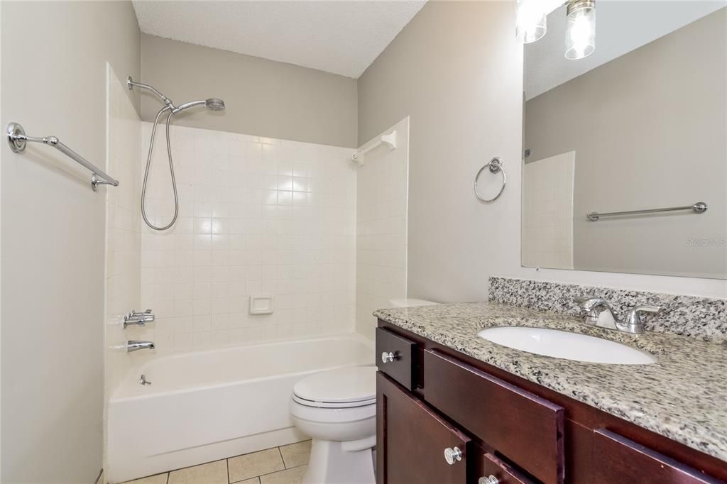 For Rent: $2,198 (3 beds, 2 baths, 1657 Square Feet)