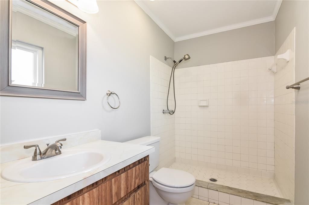 For Rent: $2,198 (3 beds, 2 baths, 1657 Square Feet)