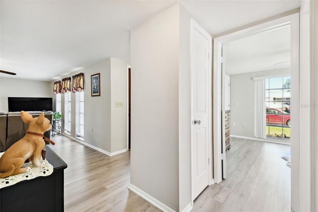 For Sale: $249,000 (2 beds, 3 baths, 1394 Square Feet)