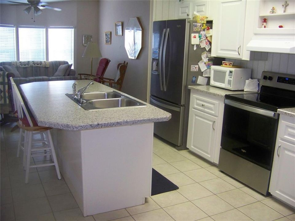 For Sale: $269,900 (3 beds, 2 baths, 1568 Square Feet)