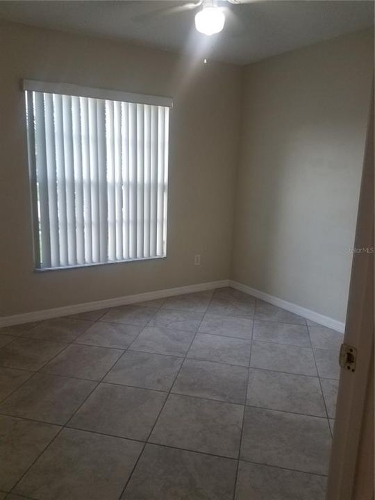 For Rent: $2,200 (3 beds, 2 baths, 1437 Square Feet)