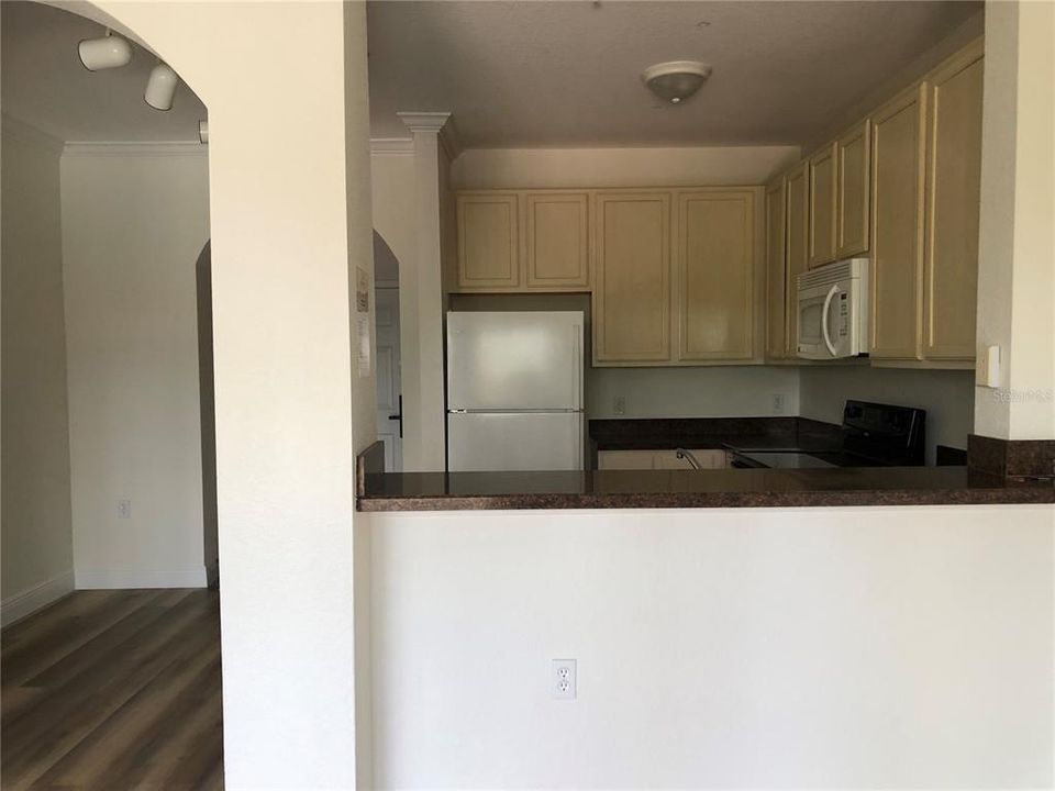 For Sale: $235,000 (2 beds, 2 baths, 1203 Square Feet)