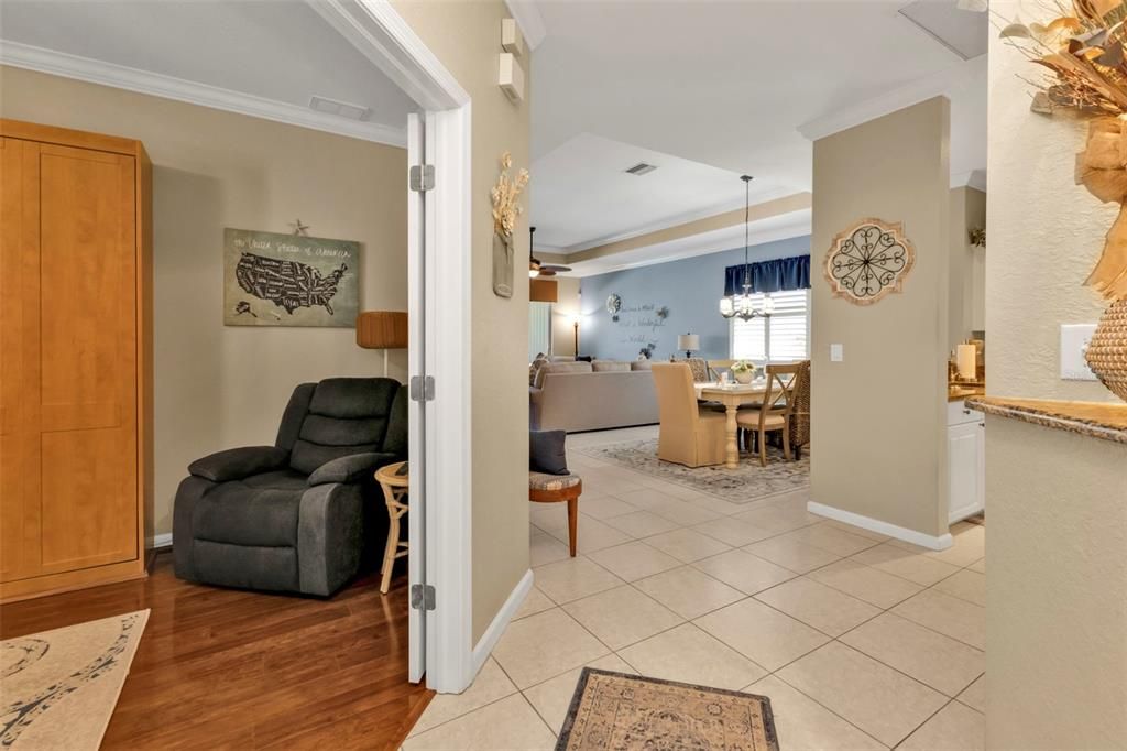 For Sale: $449,900 (2 beds, 2 baths, 1771 Square Feet)