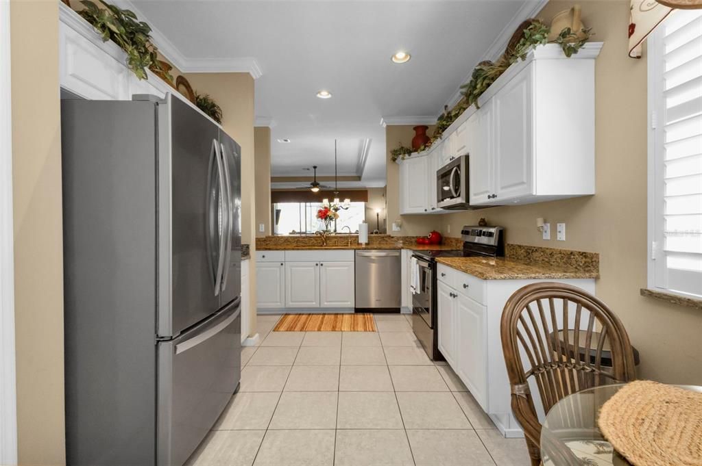 For Sale: $449,900 (2 beds, 2 baths, 1771 Square Feet)