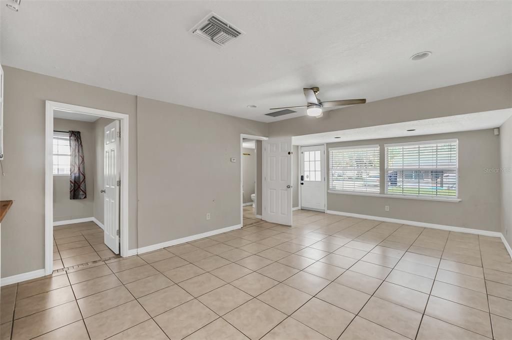 For Sale: $309,000 (3 beds, 2 baths, 972 Square Feet)