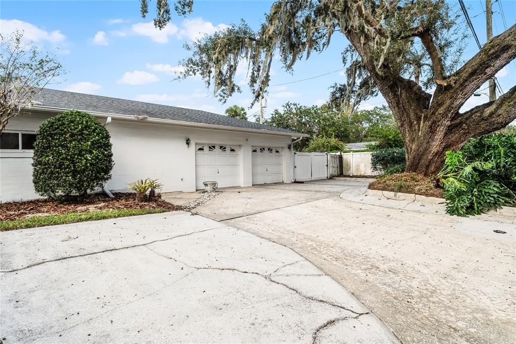 For Sale: $1,000,000 (3 beds, 3 baths, 2898 Square Feet)