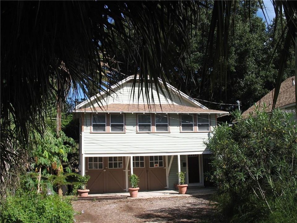 Upper garage apartment with covered patio downstairs