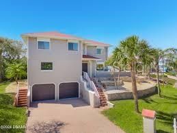 Recently Sold: $695,000 (3 beds, 2 baths, 1809 Square Feet)