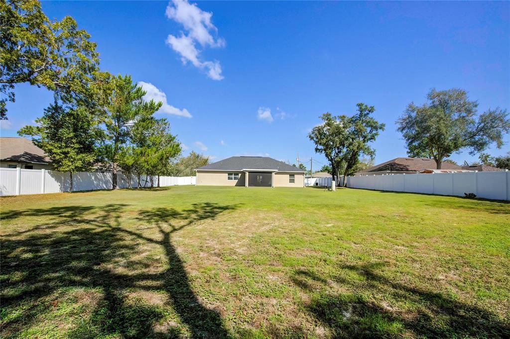 For Sale: $375,000 (3 beds, 2 baths, 1966 Square Feet)