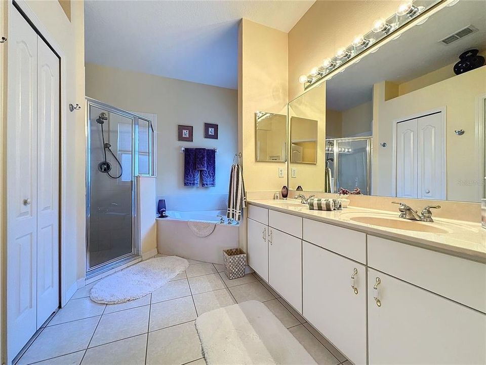 Primary bath with dual sink vanity