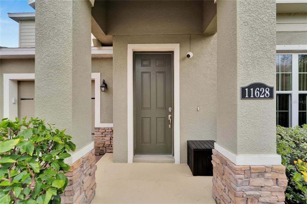 For Rent: $3,850 (4 beds, 3 baths, 3499 Square Feet)