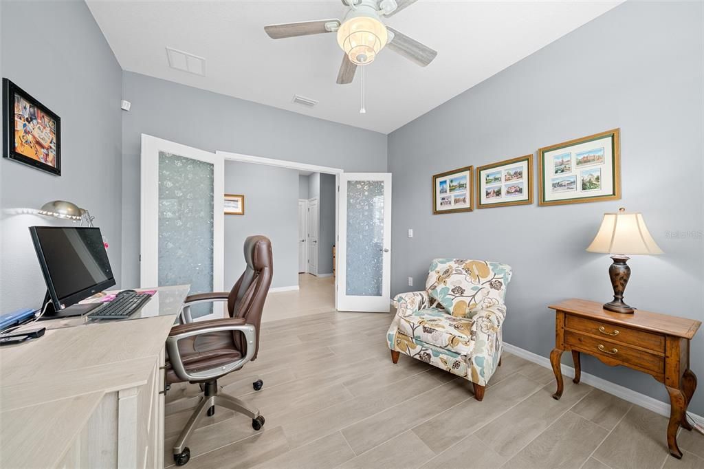 For Sale: $379,900 (3 beds, 2 baths, 1956 Square Feet)