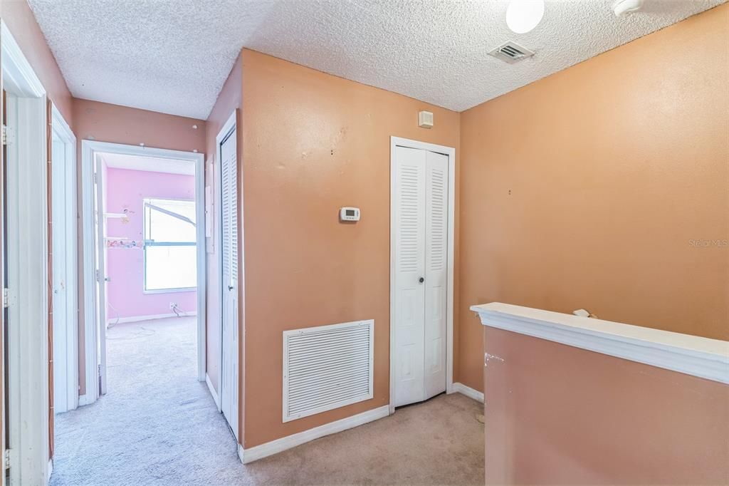 For Sale: $185,000 (3 beds, 2 baths, 1307 Square Feet)